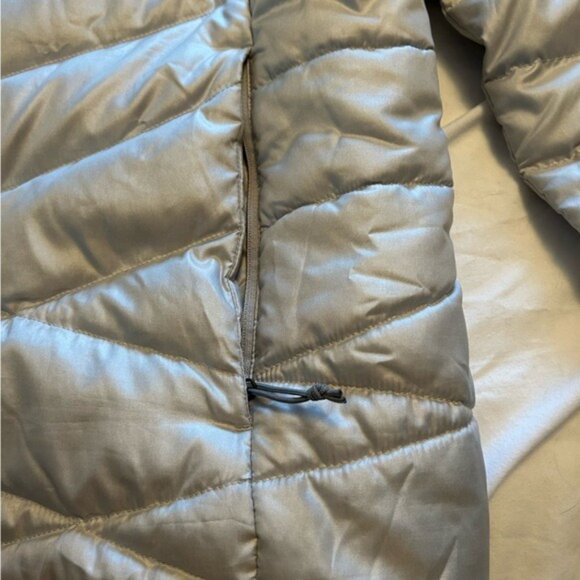 North Face Aconcagua Metallic Silver Jacket - Picture 8 of 11